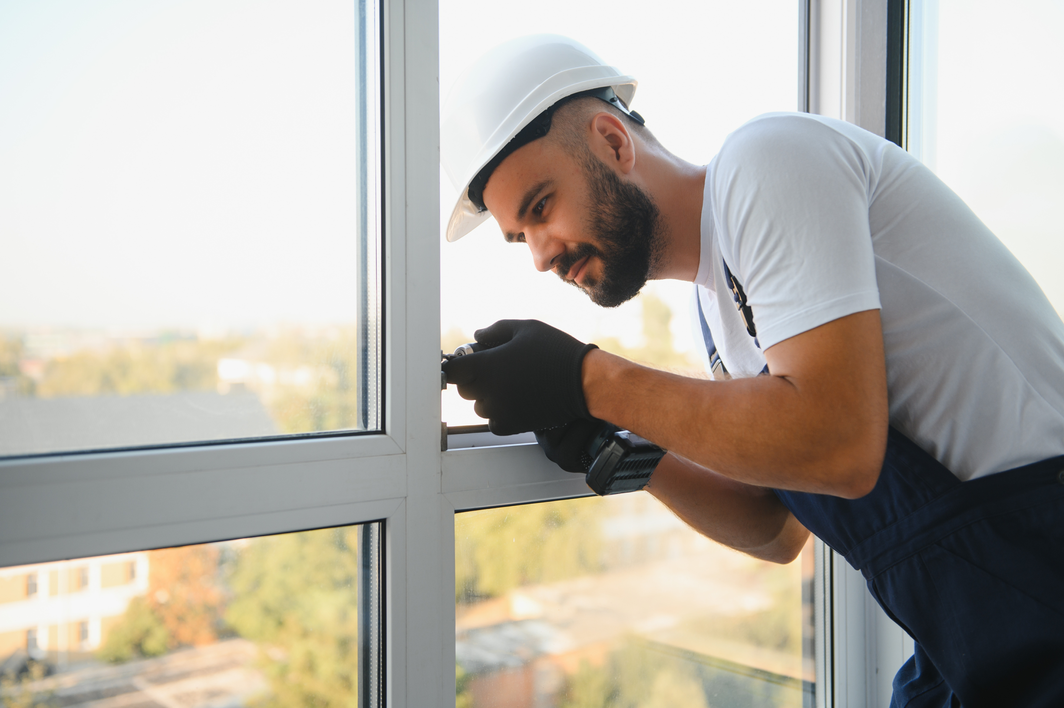 Faites poser vos menuiseries par un artisan près de chez vous !